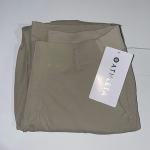 NWT Athleta Trekkie Utility Cargo Pants - Petite